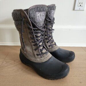 The North Face Shellista II winter waterproof boots size 7.5
